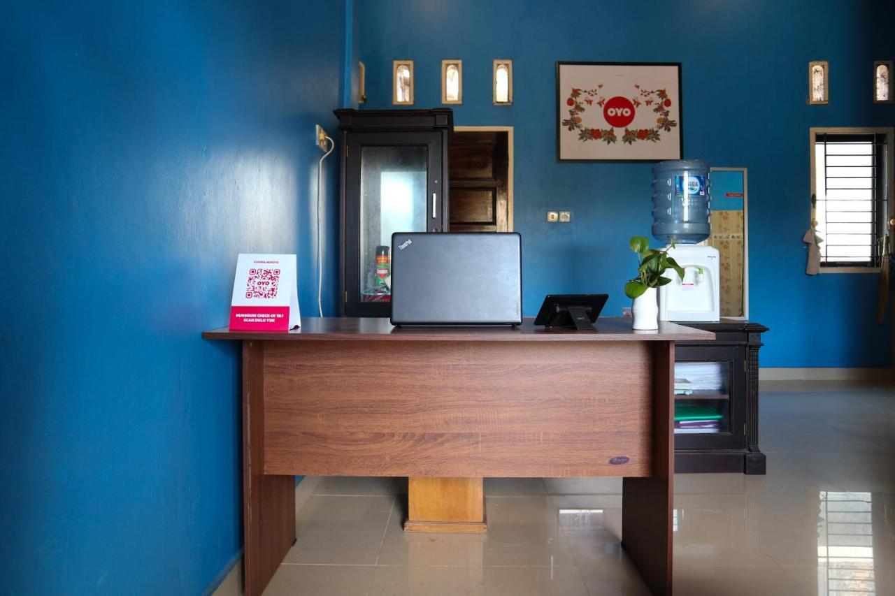 Oyo 2202 Delima Guest House Syariah Padang  Ngoại thất bức ảnh