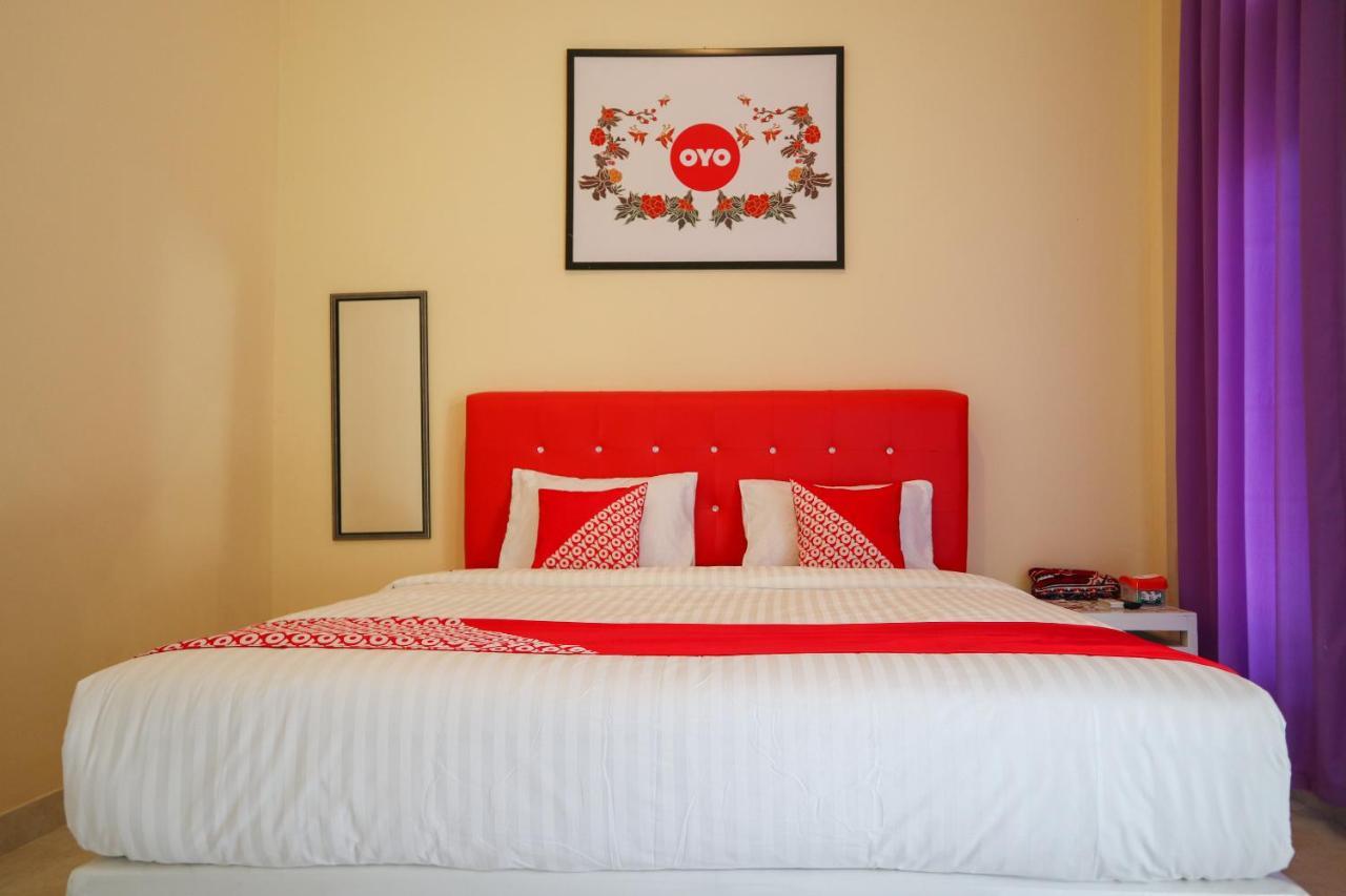 Oyo 2202 Delima Guest House Syariah Padang  Ngoại thất bức ảnh